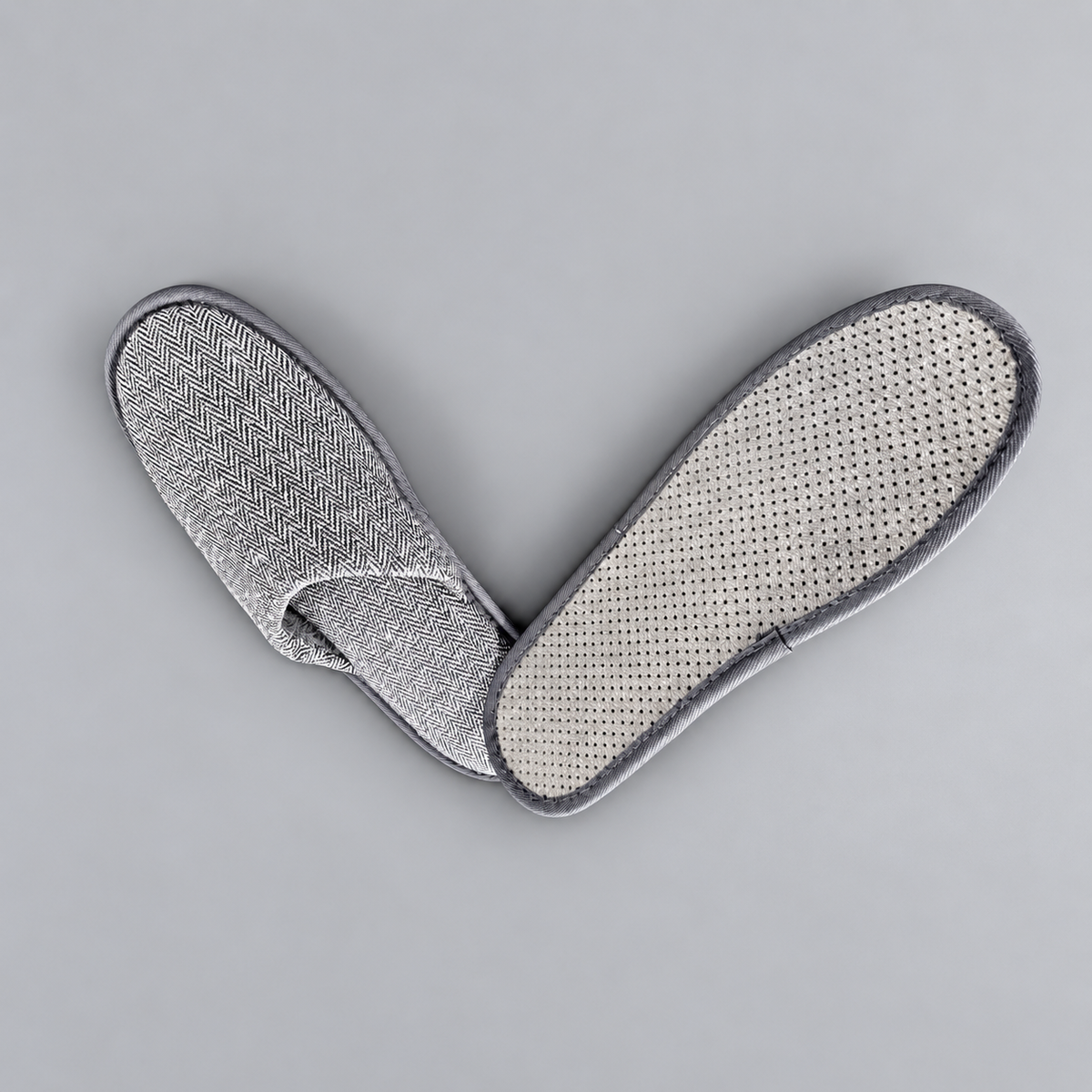 herringbone closed-toe slide slippers