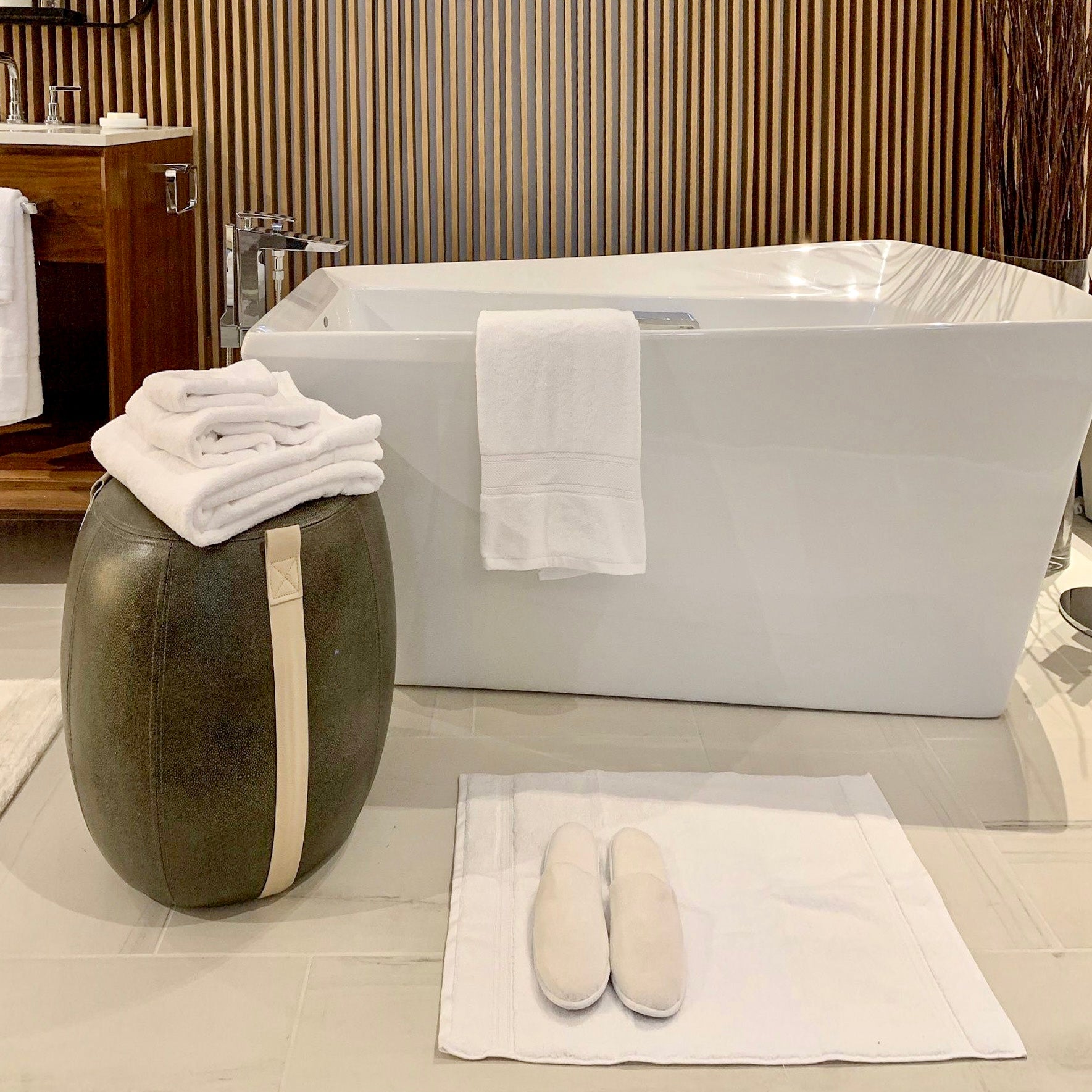 sahara 100% cotton dual core dobby border bath towels