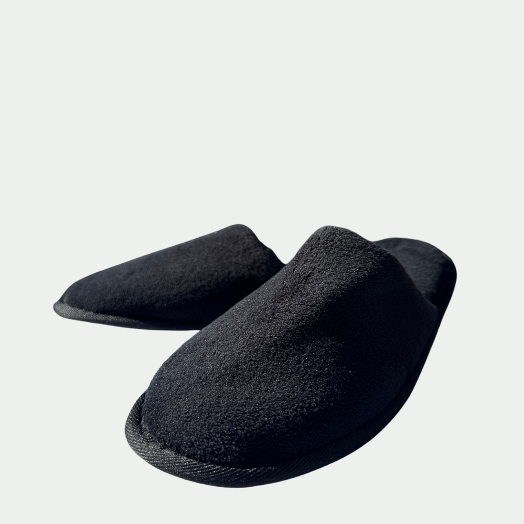 closed toe slide slipper, black