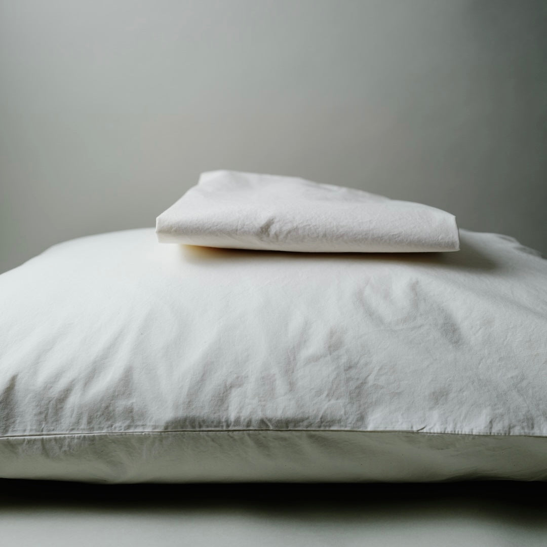 d.o.e. down on earth® organic cotton pillow protector