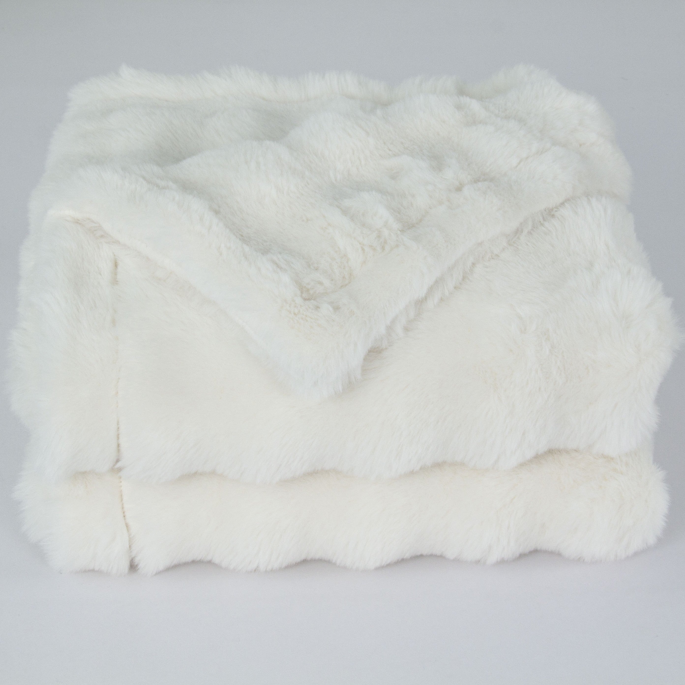 scotia sea faux fur luxe throw, beige