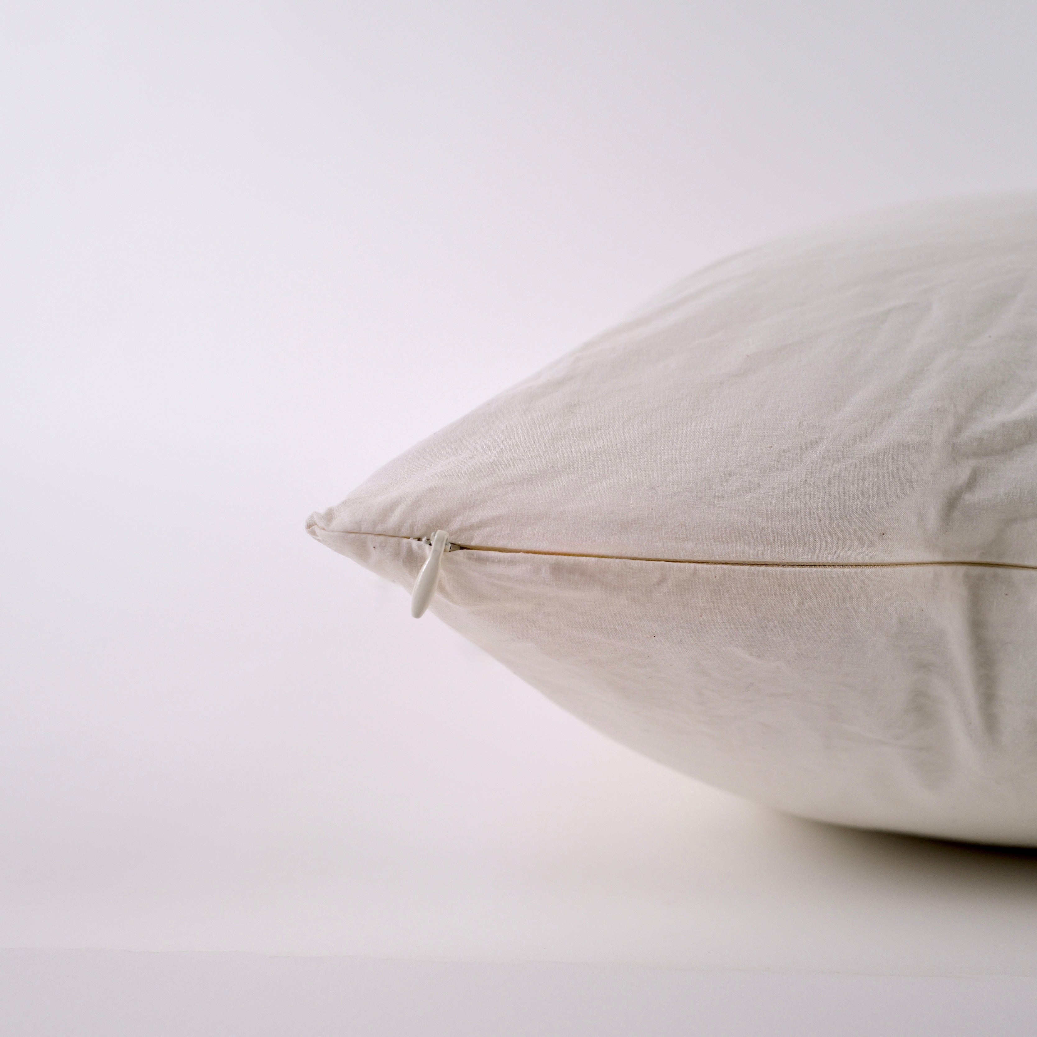 d.o.e. down on earth® organic cotton pillow protector