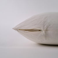 d.o.e. down on earth® organic cotton pillow protector