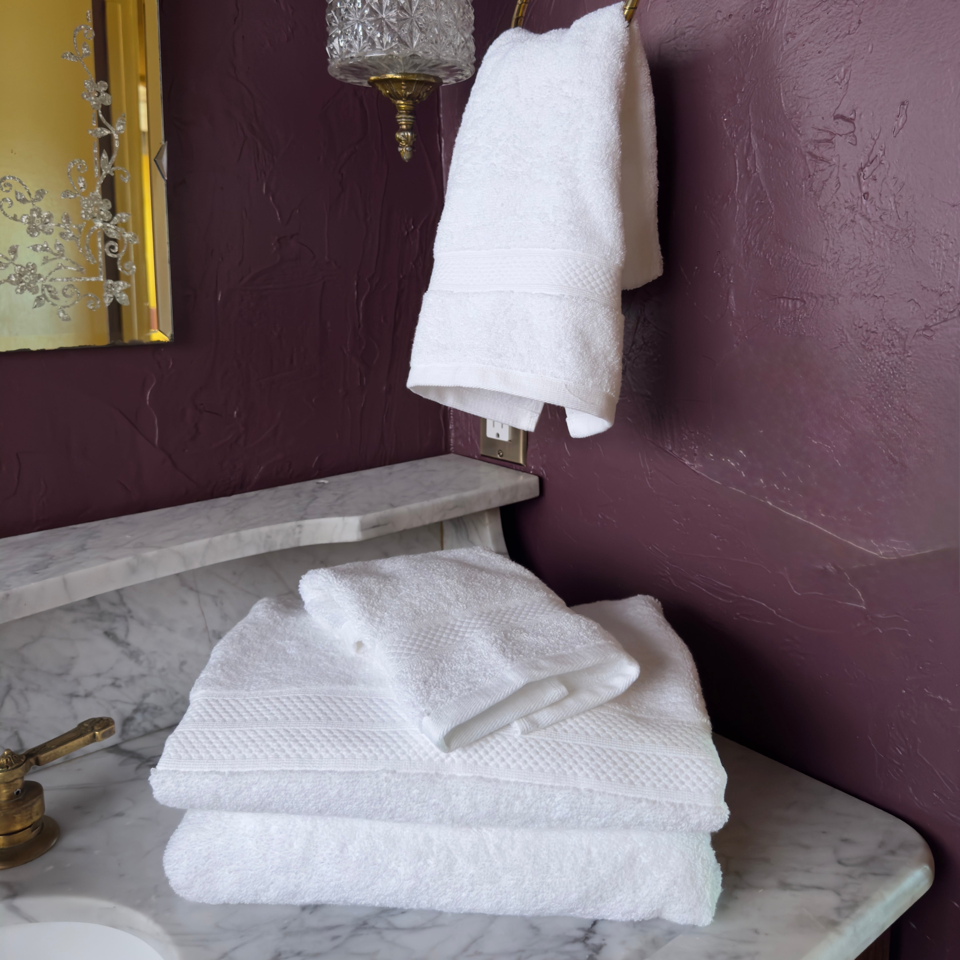 mojave diamond border bath towels
