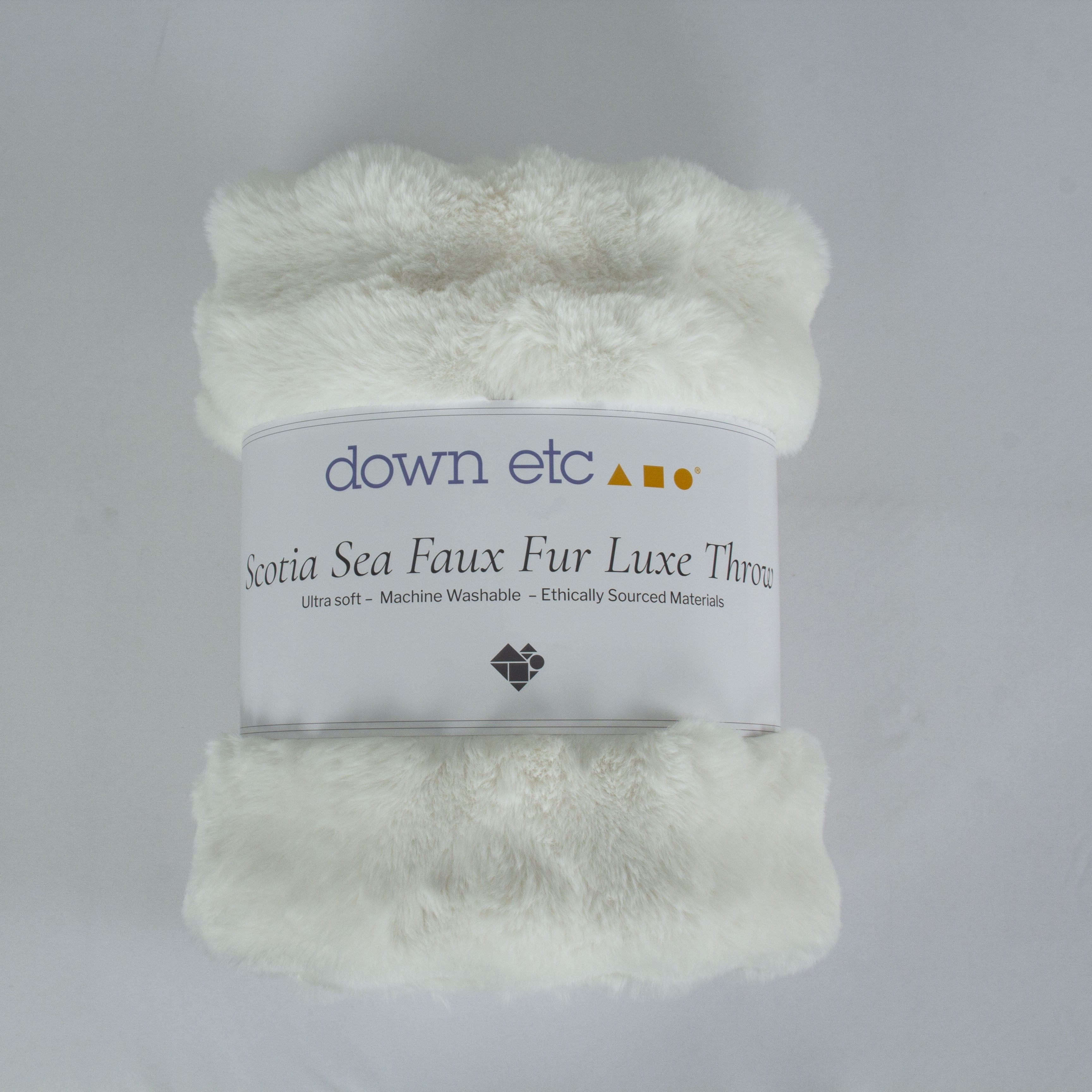 scotia sea faux fur luxe throw, white