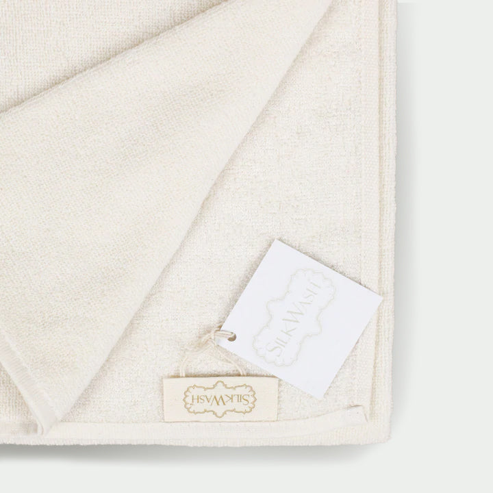 wash me tender™ silk and organic cotton towel set